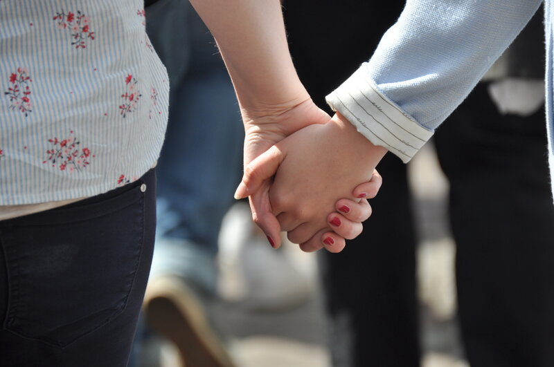 Die Treffen f&uuml;r Late Bloomer sind offen gestaltet und richten sich sowohl an Frauen, die ganz am Anfang ihres Coming-outs stehen, als auch an Frauen, die ihren Weg bereits gegangen sind und ihre Erfahrungen teilen m&ouml;chten. 