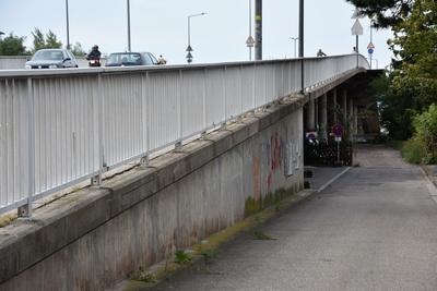 Bild vergr&ouml;&szlig;ern: Der marode n&ouml;rdliche Teil der Landauer Horstbr&uuml;cke soll abgerissen und neu aufgebaut werden.