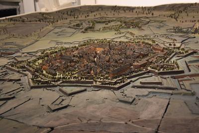 Bild vergr&ouml;&szlig;ern: Das Museum der Stadt Landau, in dem unter anderem das historische Festungsmodell zu sehen ist, bleibt ab 2026 sonntags geschlossen.